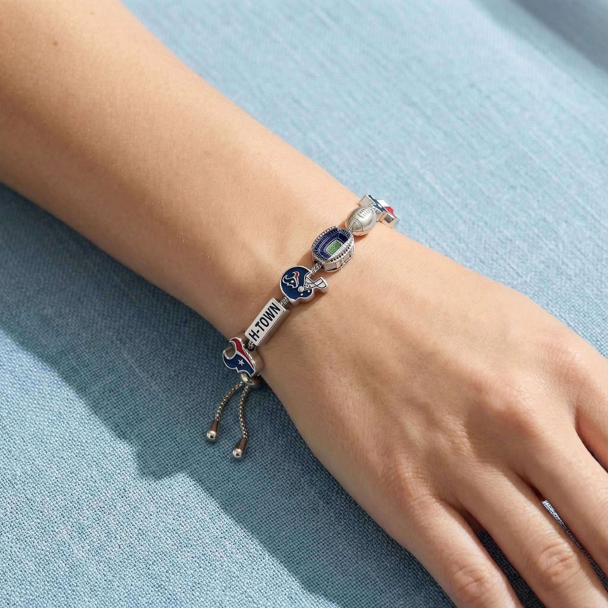 HTX Adjustable Charm Bracelet HTTT