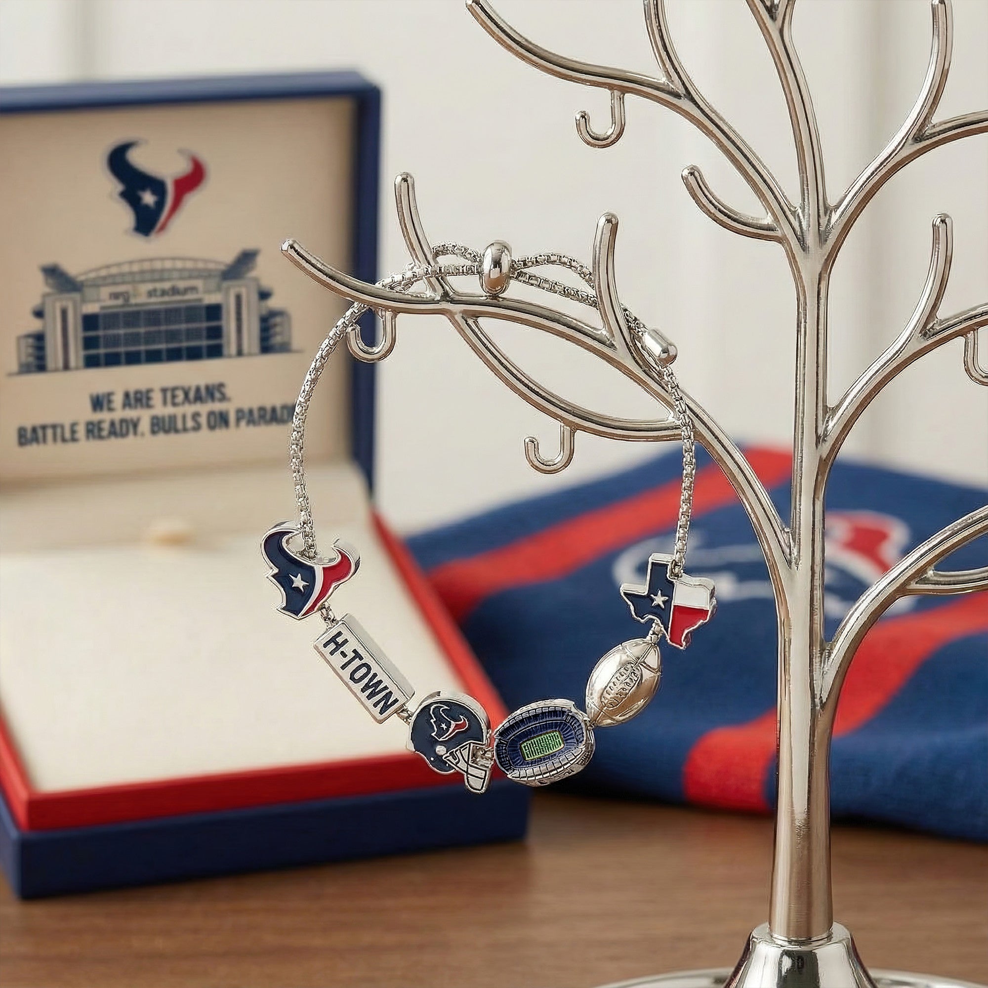 HTX Adjustable Charm Bracelet HTTT