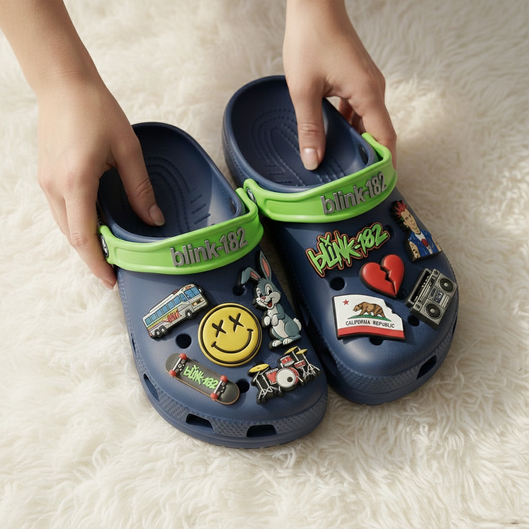 PREMIUM BLK CLOGS LNTH